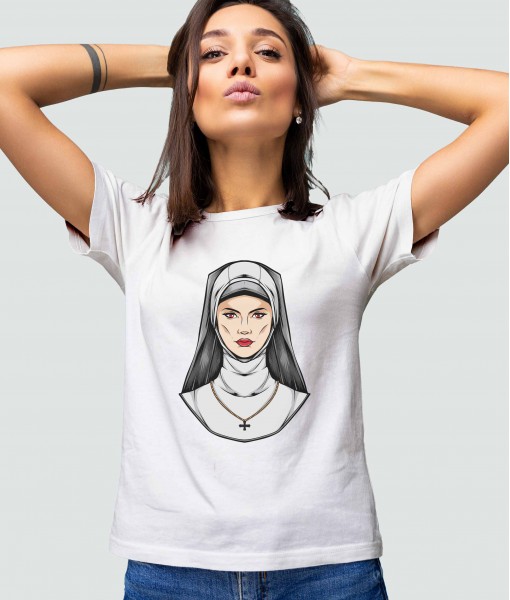 Дамска тениска с щампа Арт Female priest - TShirtArtShop.com